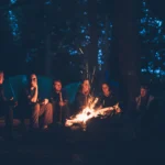 mountain-group-pose-travel-bonfire-night