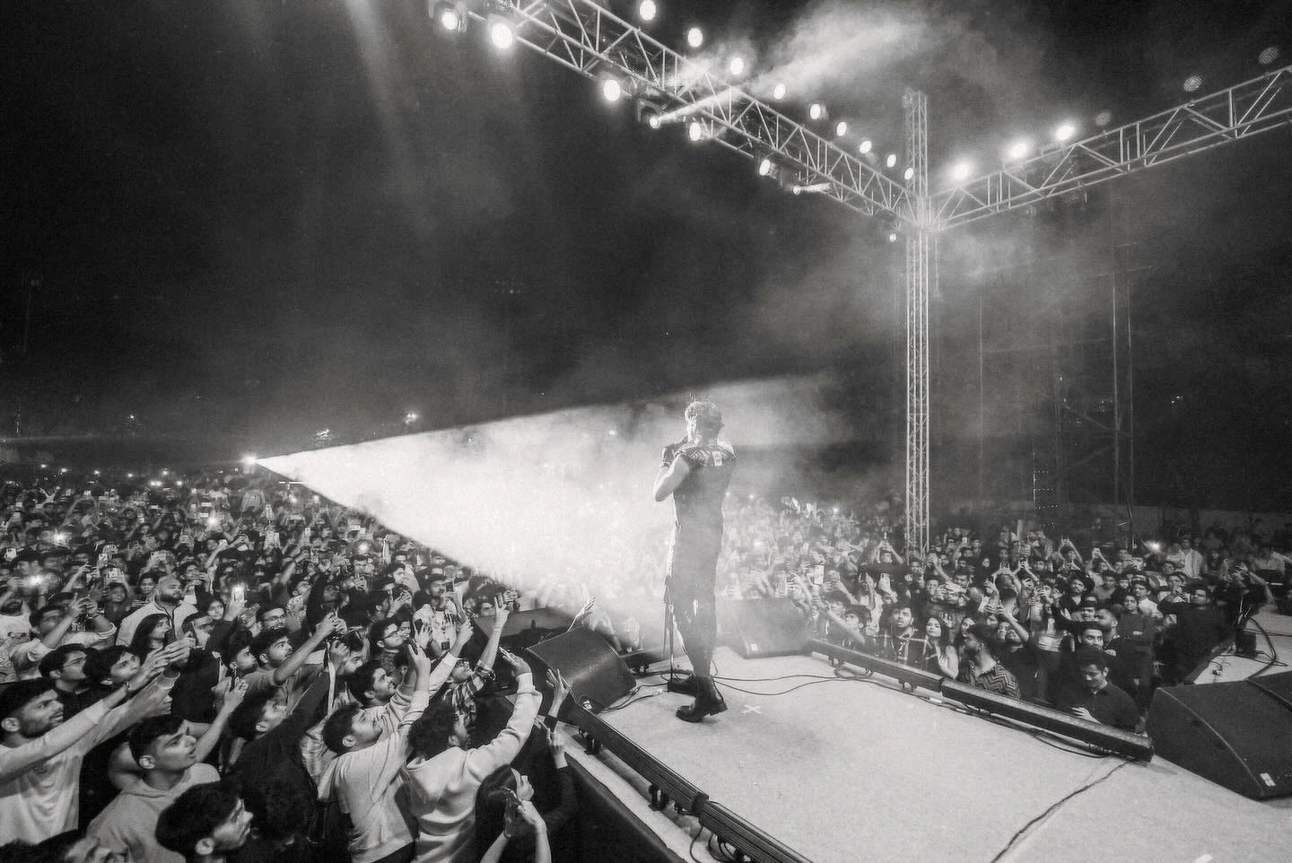 CROWD, STAGE,SINGER,MIC,BLACK AND WHITE